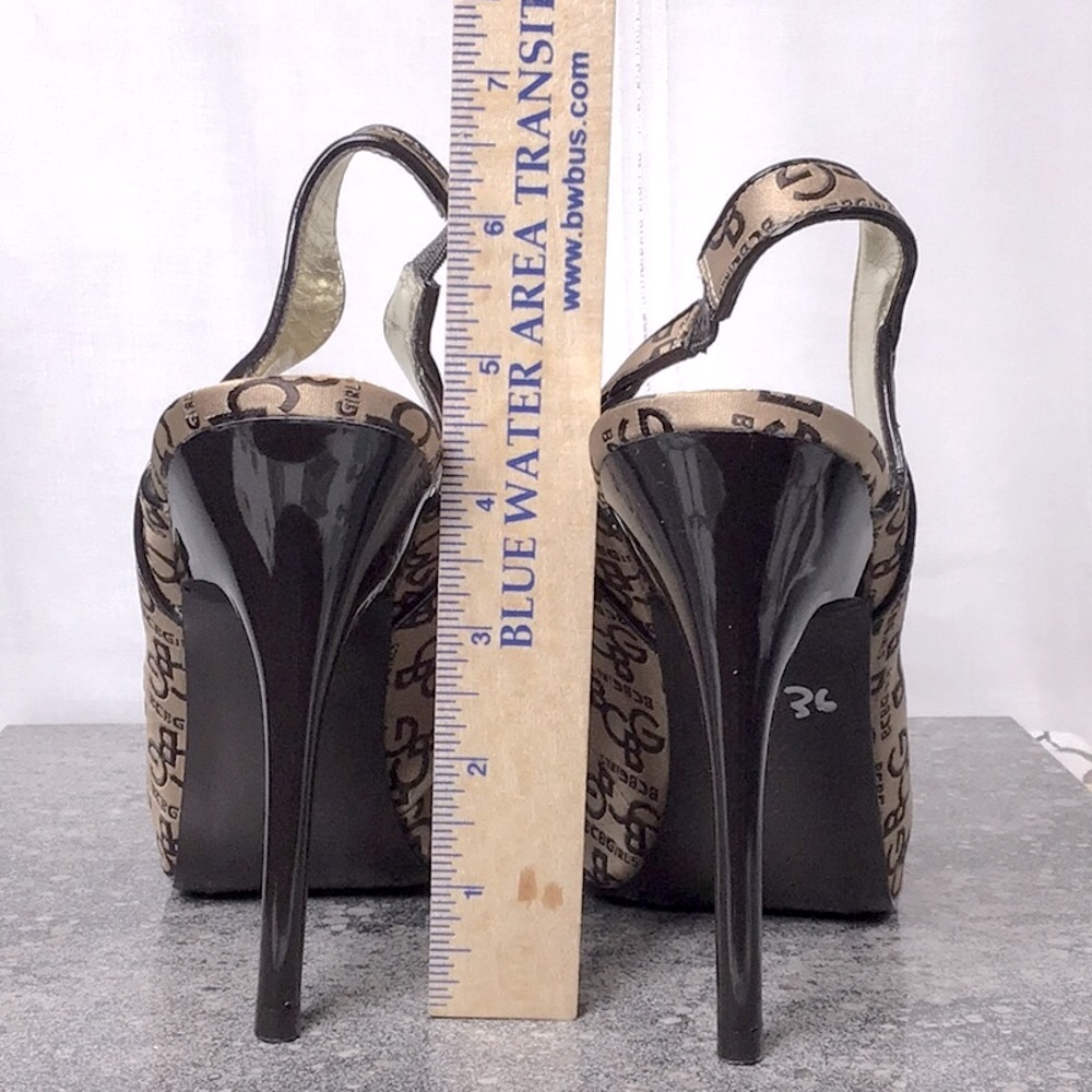 ⚜️BCBGirls Hansel Brown Lacquer Gold Leather Sole Sling Back Peep Toe Sz.7 - Picture 5 of 8